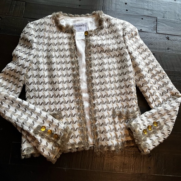 Chanel Jacket - Picture 3 of 16